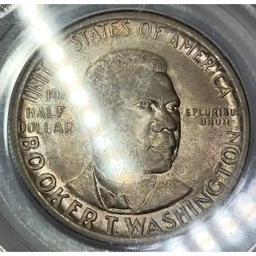 1946 50C Booker T. Washington (2)