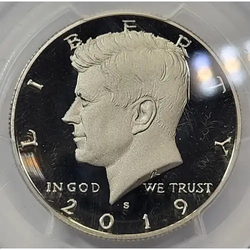 Half Dollars---Kennedy 1971-Present -Copper-Nickel- 0.5 Dollar (2)